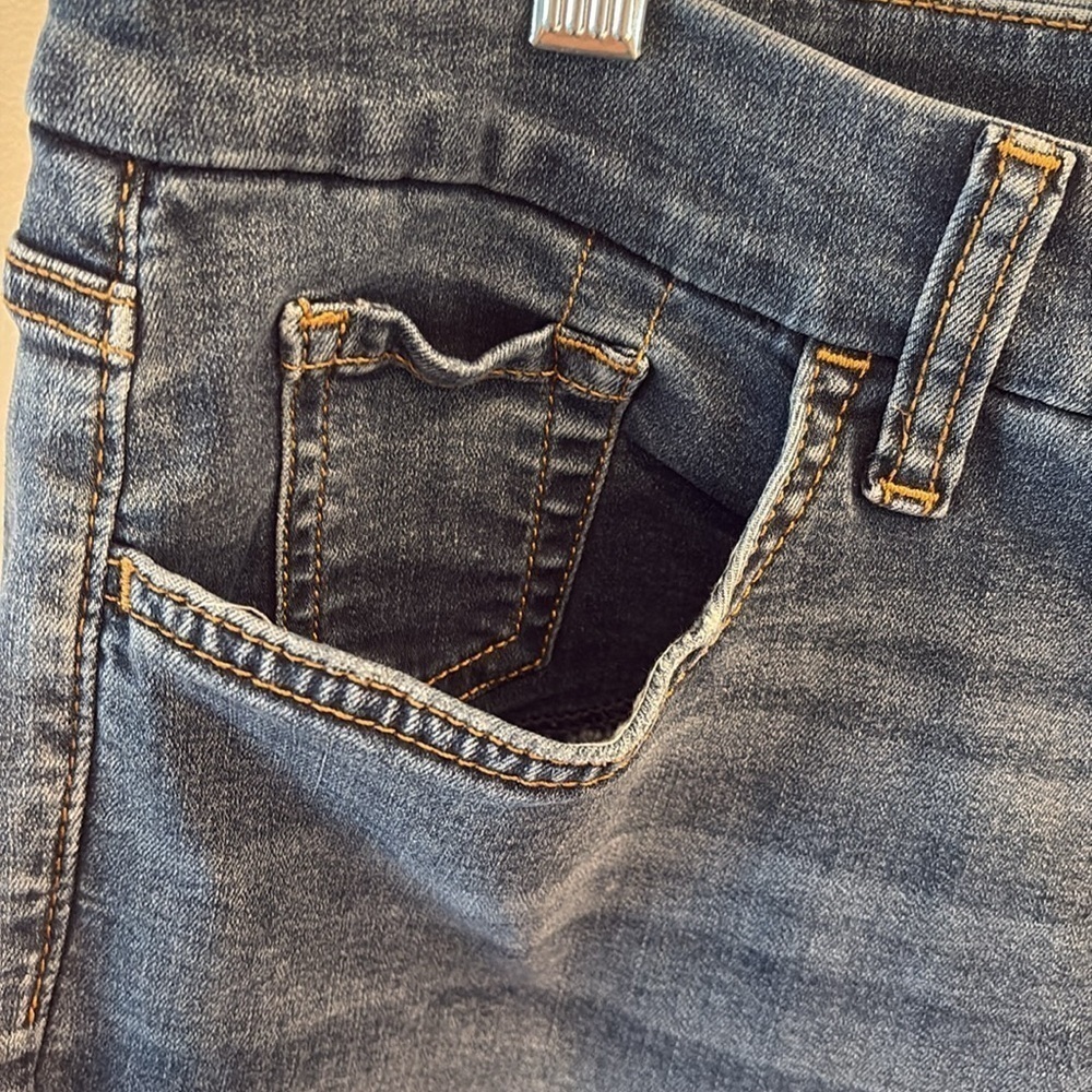 Jen 7 by 7 for all mankind - Cropped Fringe Hem Straight Leg Jean - Size 16. - Picture 3 of 15